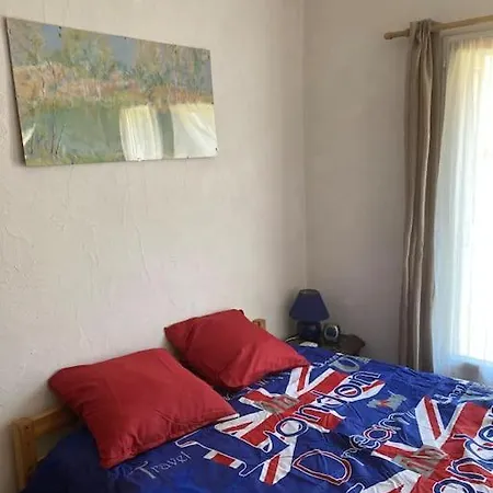 Chez Fernand-vues Sur Les Montagnes Apartmán *